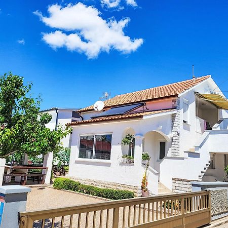 Apartment Mira-2 By Interhome Vir Exterior foto